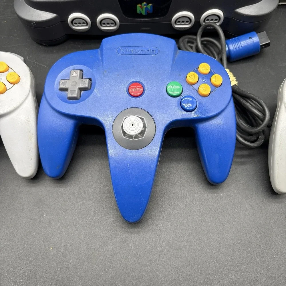 Nintendo 64 N64 Bundle - 1080 Snowboarding Game, 3 Controllers, TremorPak Tested